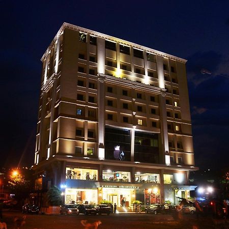 De Sovrani Hotel Calcutta Exterior foto
