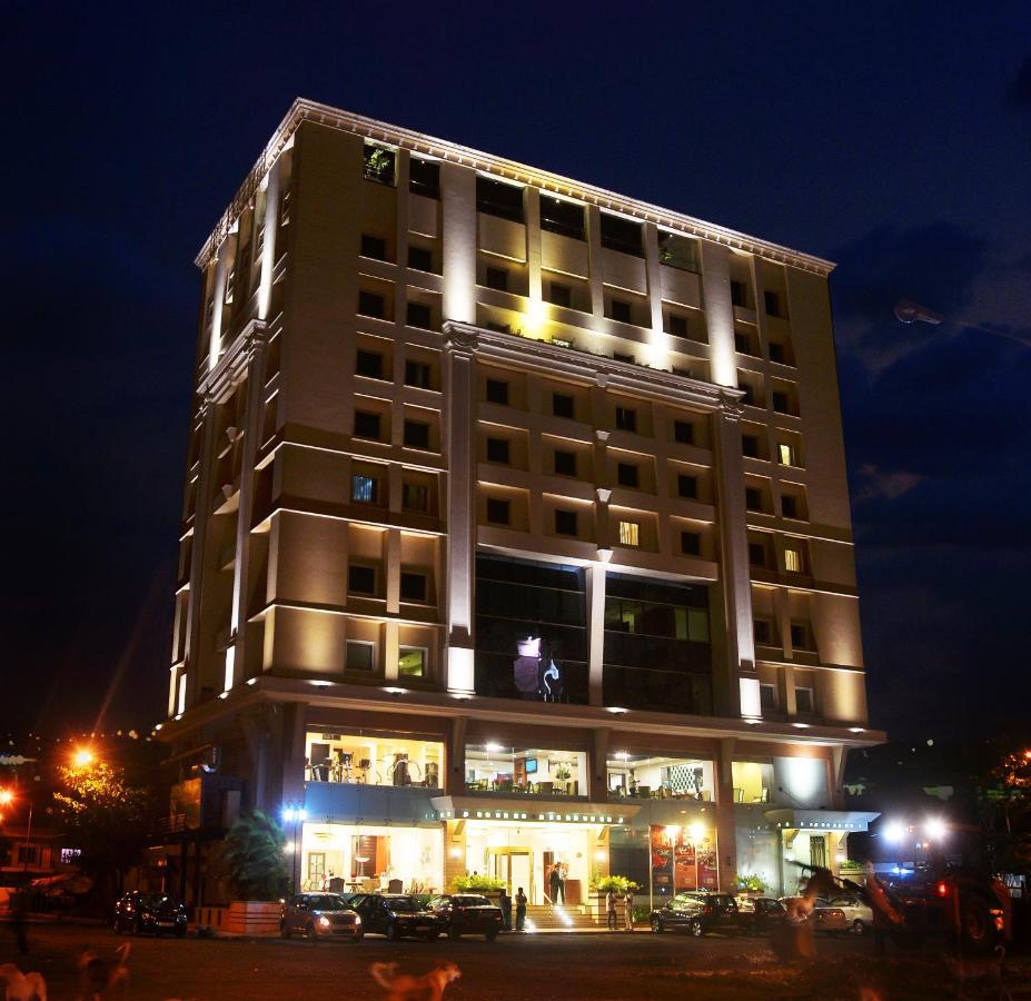 De Sovrani Hotel Calcutta Exterior foto
